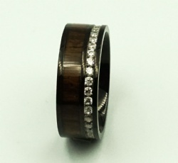 Artificial diamond with wood Titanium wedding rings