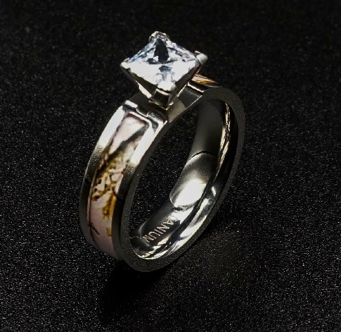 Matching Real Tree Timber Camouflage inlay tinber camouflage titanium wedding rings