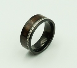 Artificial diamond with wood Titanium wedding rings